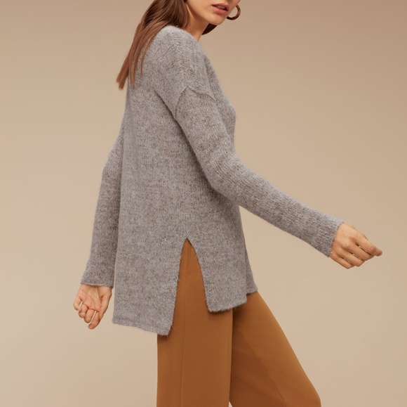 Aritzia Sweaters - ARITZIA Babaton Taupe Erin V Neck Sweater Size XXS